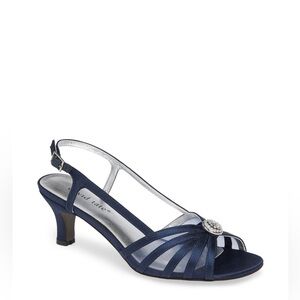 NORDSTROM NAVY SATIN Kitten Heel
Size 7.5